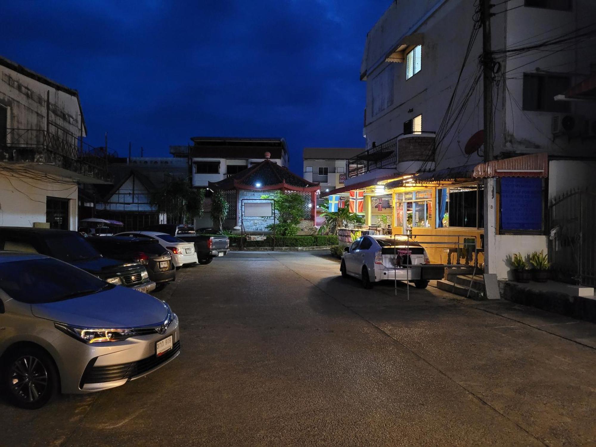 2 Vikings Guesthouse Karon Kültér fotó